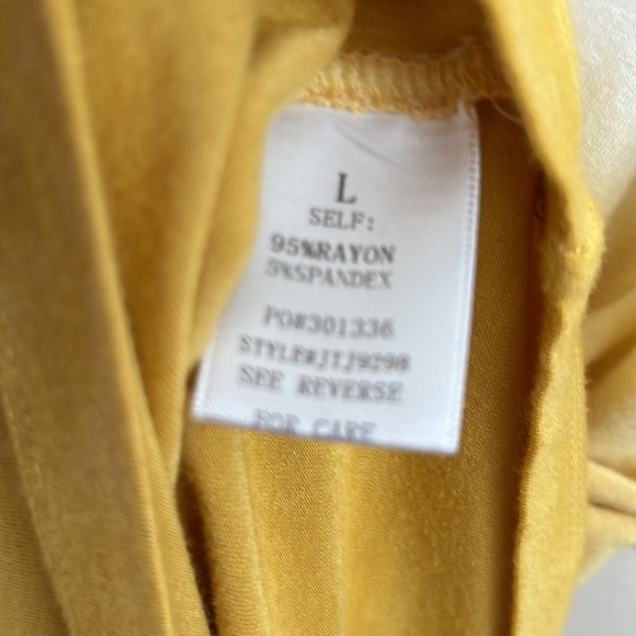 Ombré short sleeve top by Promesa size large - Picture 3 of 5